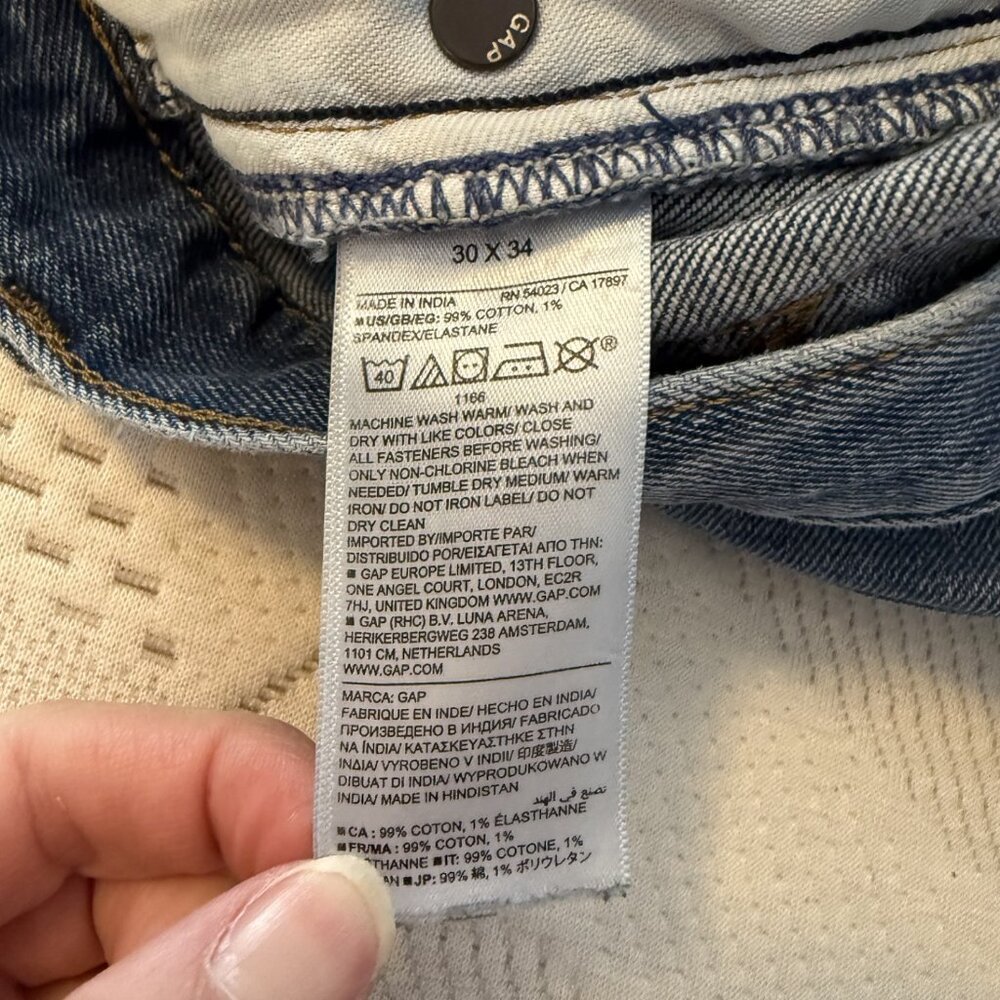 GAP Men's 30x34 Straight Jeans Medium Wash Denim Washwell Classic 5-Pocket EUC - Picture 8 of 9